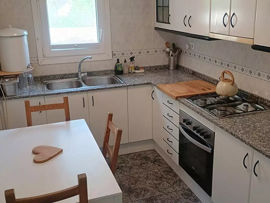 Immagine 7 di Camera in affitto  in Avinguda de Plana Novella a Olivella