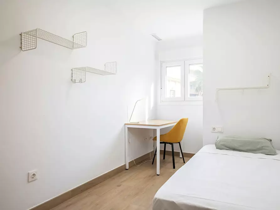 Immagine 1 di Camera in affitto  in Carrer Isabel la Catòlica a Burjassot