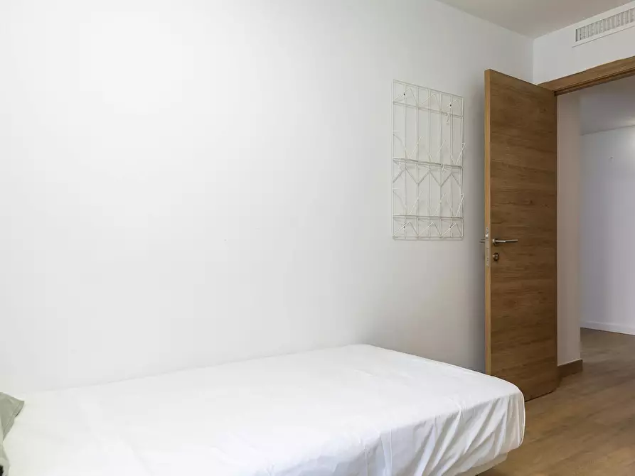 Immagine 4 di Camera in affitto  in Carrer Isabel la Catòlica a Burjassot