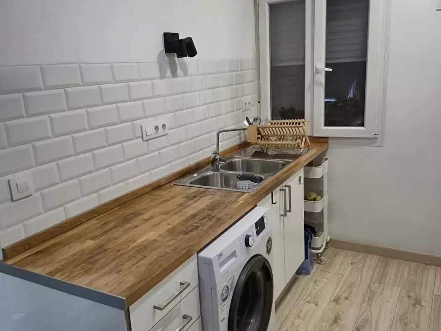 Immagine 4 di Camera in affitto  in Plaça de Roncesvalles a Valencia