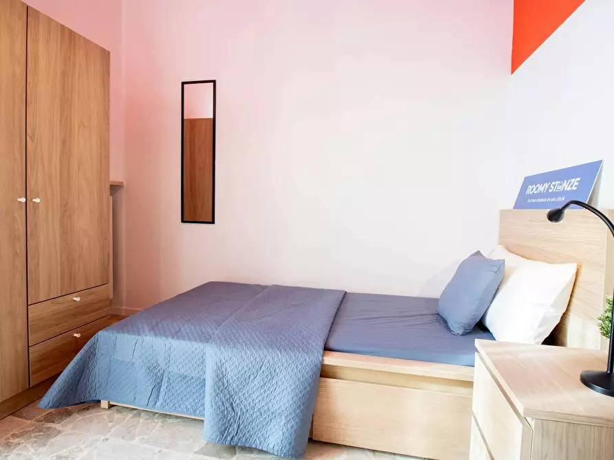 Immagine 3 di Camera in affitto  in Via Riviera a Pavia