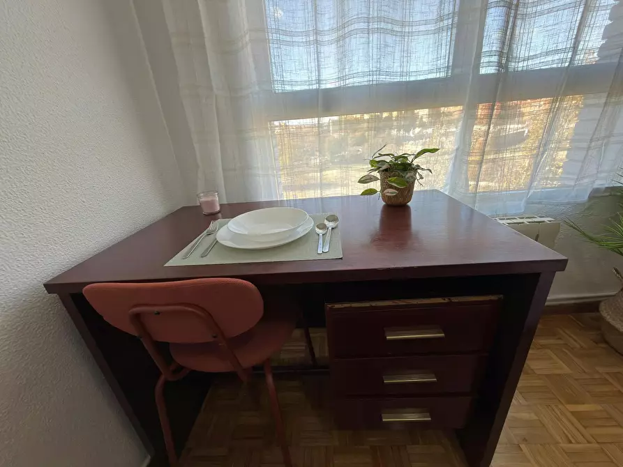 Immagine 5 di Camera in affitto  in Calle de la Codorniz a Madrid