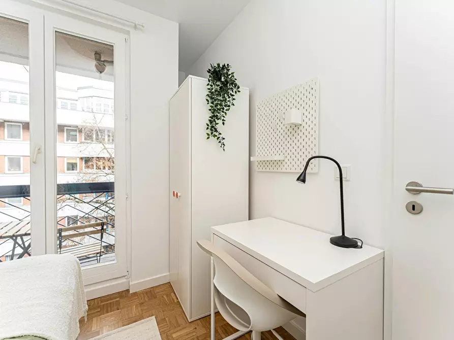 Immagine 4 di Camera in affitto  in Weserstr. a Berlin