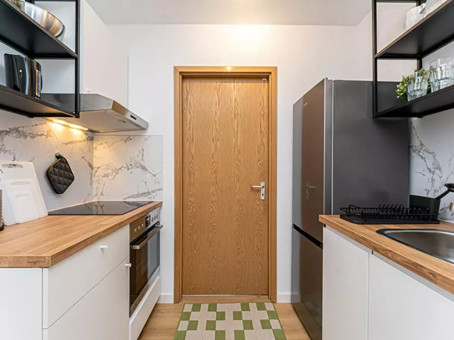 Immagine 8 di Camera in affitto  in Weserstr. a Berlin