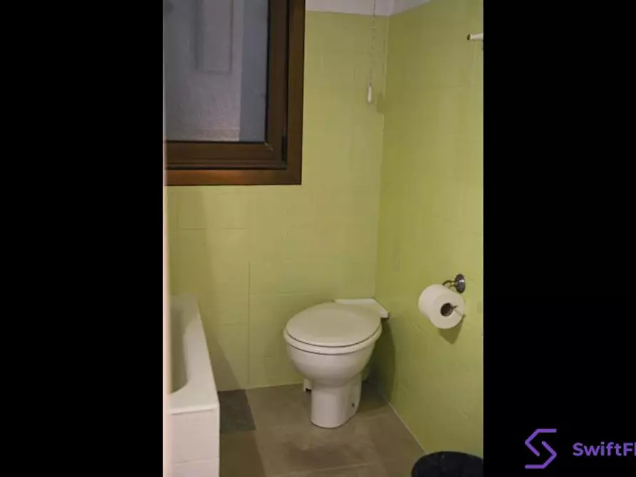 Immagine 8 di Camera in affitto  in Uribarri Kalea a Bilbao