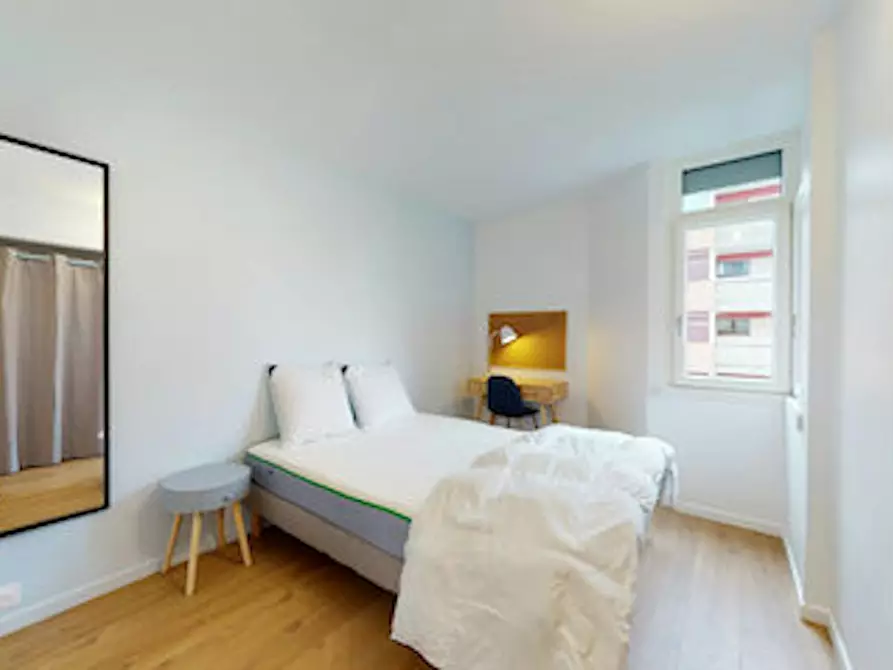 Immagine 4 di Camera in affitto  in Place de l'Égalité a Guyancourt