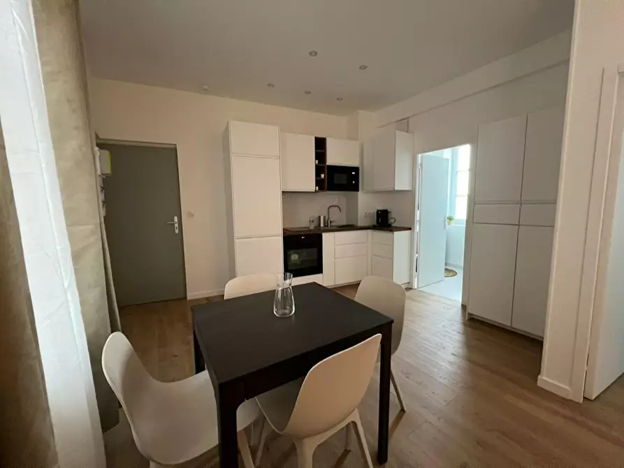 Immagine 7 di Appartamento in affitto  in Montée Saint-Barthélémy a Lyon 05