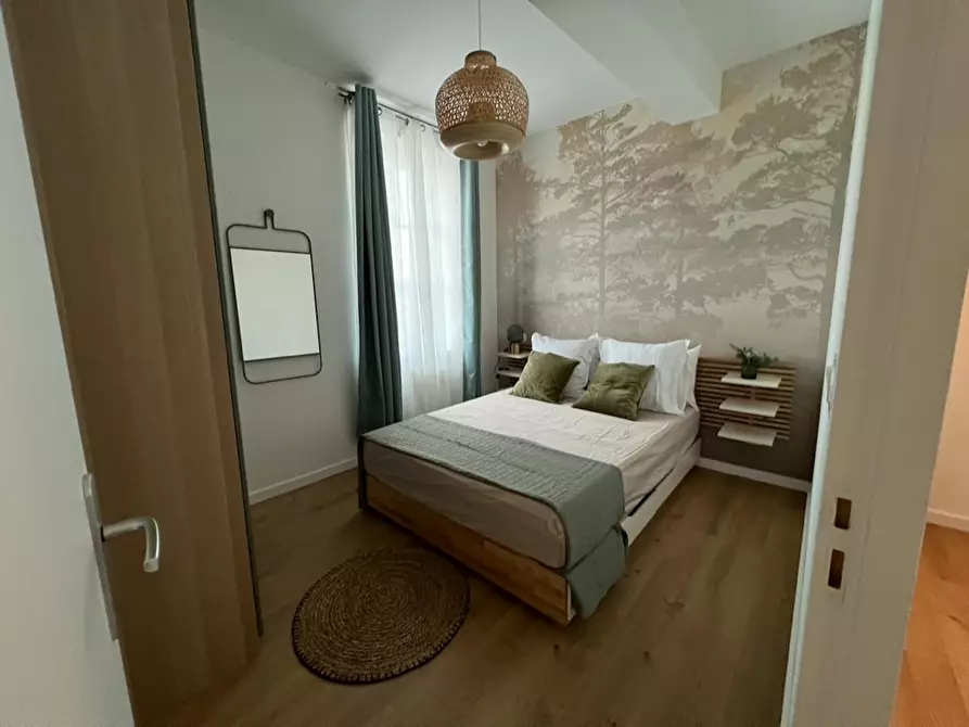 Immagine 1 di Appartamento in affitto  in Montée Saint-Barthélémy a Lyon 05