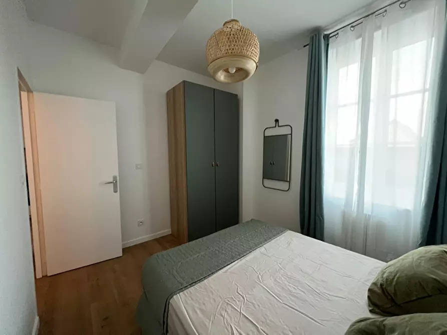 Immagine 2 di Appartamento in affitto  in Montée Saint-Barthélémy a Lyon 05