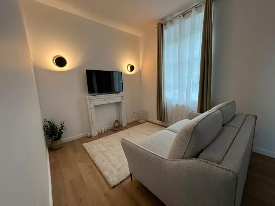 Immagine 3 di Appartamento in affitto  in Montée Saint-Barthélémy a Lyon 05