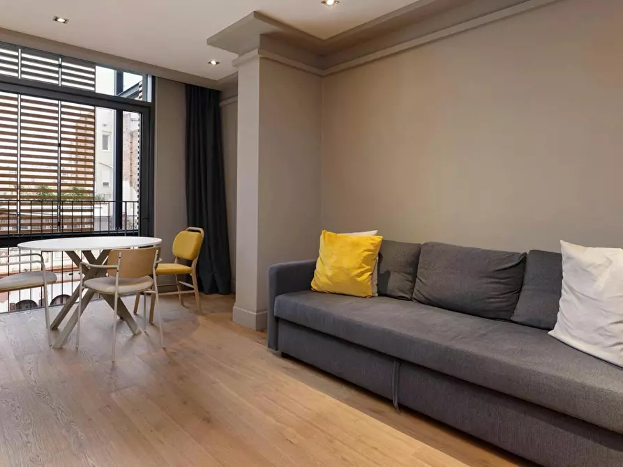 Immagine 2 di Appartamento in affitto  in Passeig de Gràcia a Barcelona