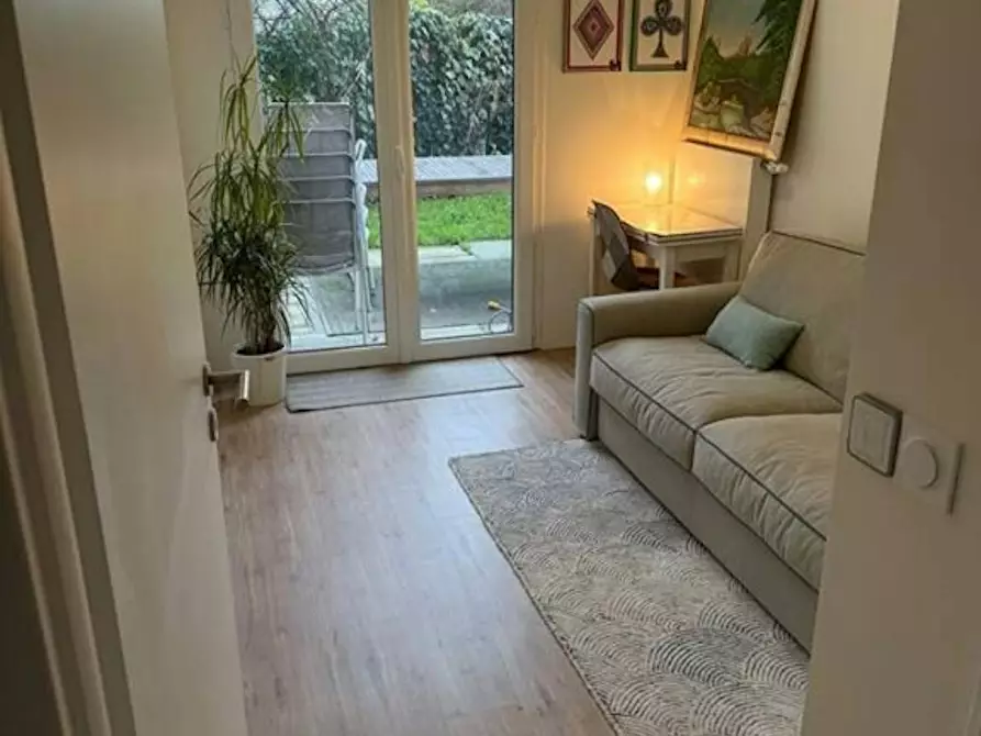 Immagine 2 di Appartamento in affitto  in Cour du Sud a Clamart