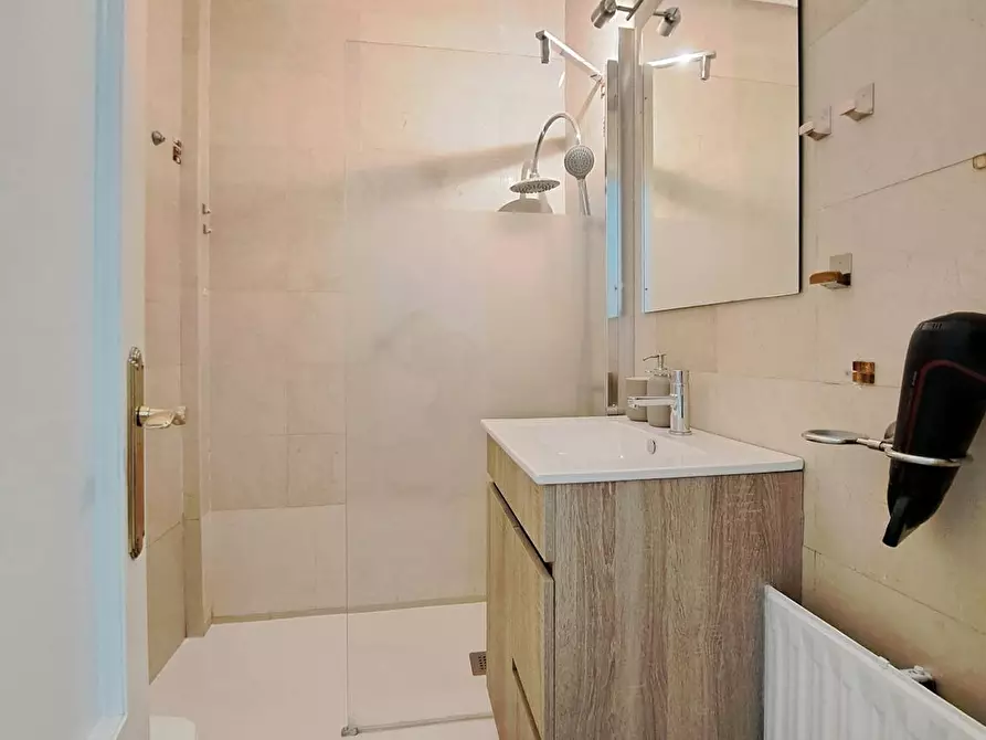 Immagine 10 di Camera in affitto  in Plaza de Isabel II a Madrid