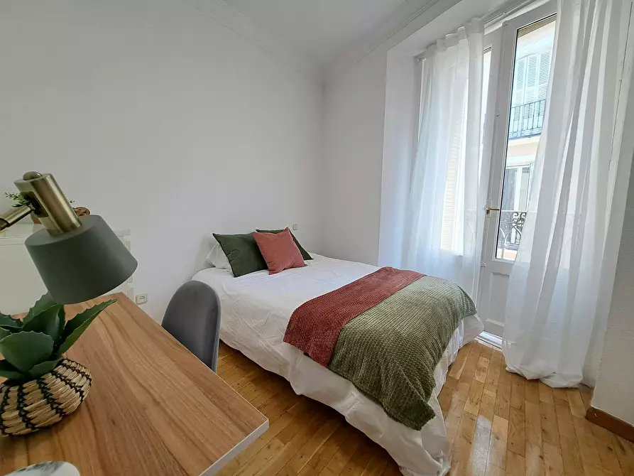 Immagine 5 di Camera in affitto  in Plaza de Isabel II a Madrid