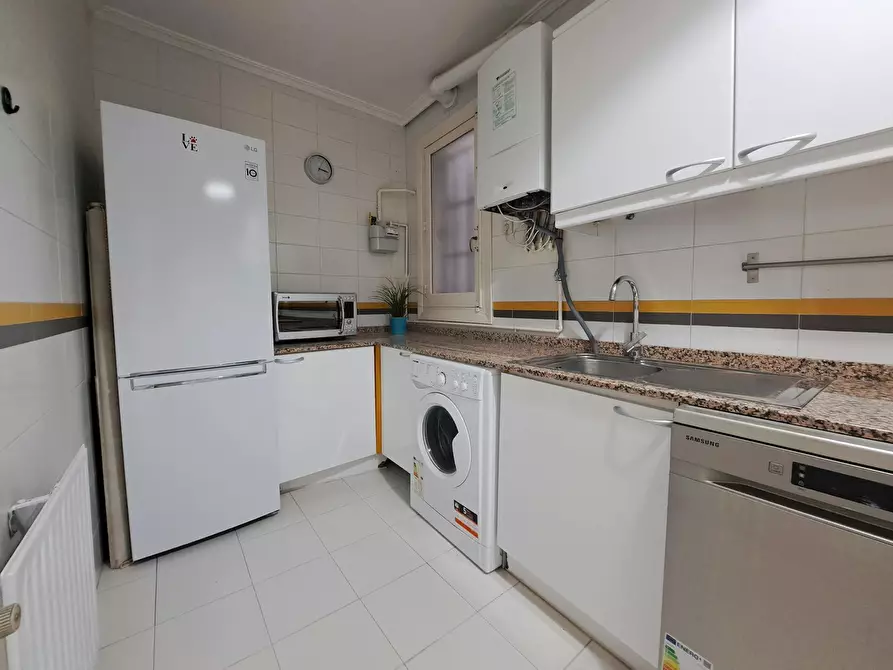 Immagine 3 di Camera in affitto  in Plaza de Isabel II a Madrid