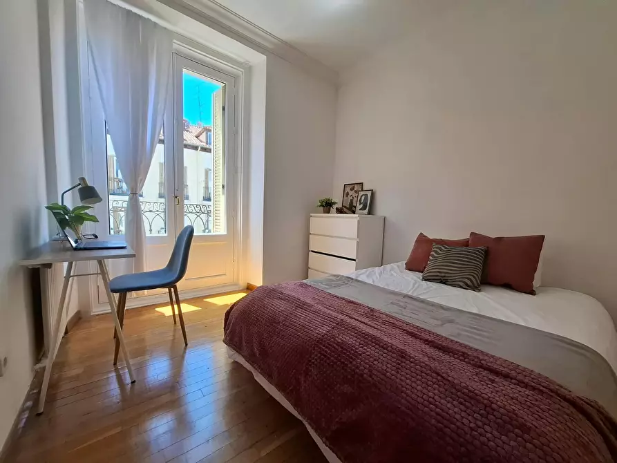 Immagine 2 di Camera in affitto  in Plaza de Isabel II a Madrid