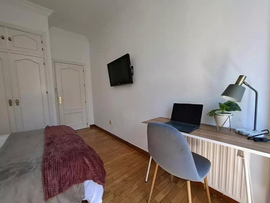 Immagine 4 di Camera in affitto  in Plaza de Isabel II a Madrid