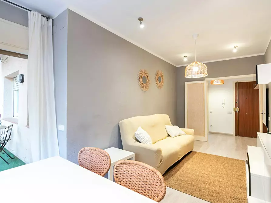 Immagine 6 di Appartamento in affitto  in Carrer de Pavia a Barcelona