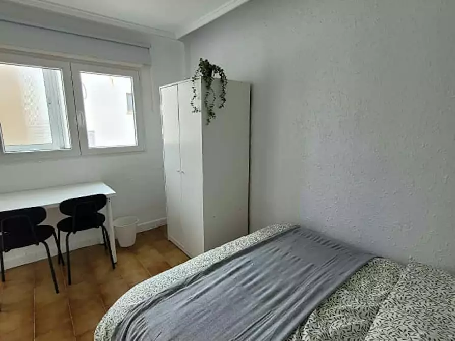 Immagine 8 di Camera in affitto  in Carrer de Sant Fermí a El Realon