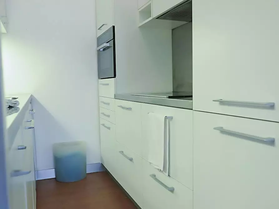 Immagine 9 di Appartamento in affitto  in Via Ippolito Nievo a Milano