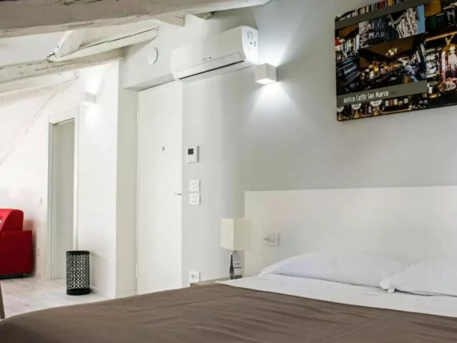 Immagine 4 di Appartamento in affitto  in Piazza Carlo Goldoni a Trieste