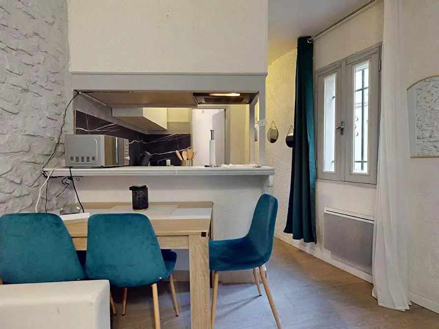 Immagine 3 di Appartamento in affitto  in Rue Henri IV a Nîmes