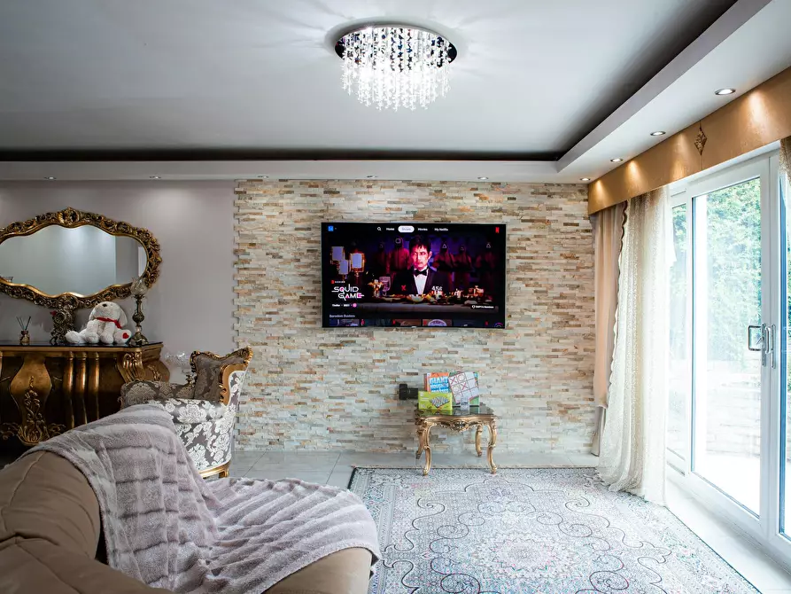 Immagine 4 di Casa indipendente in affitto  in Saint Austell Road a 