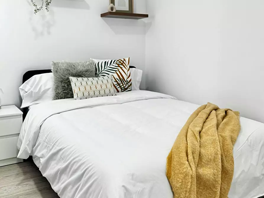 Immagine 1 di Camera in affitto  in Calle de Santa Engracia a Madrid