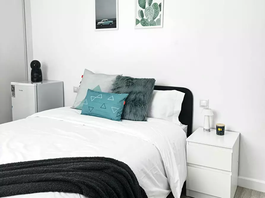 Immagine 3 di Camera in affitto  in Calle de Santa Engracia a Madrid