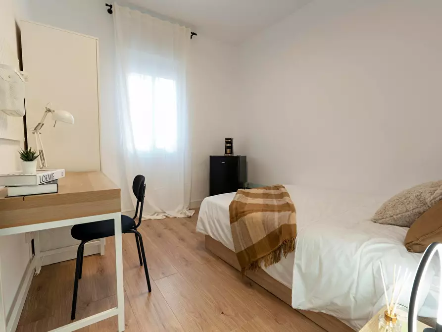 Immagine 3 di Camera in affitto  in Calle de Santa Engracia a Madrid