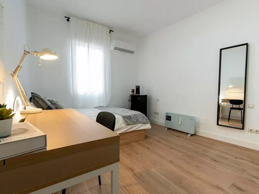 Immagine 5 di Camera in affitto  in Calle de Santa Engracia a Madrid