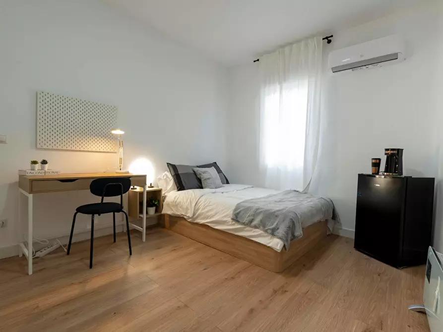 Immagine 1 di Camera in affitto  in Calle de Santa Engracia a Madrid