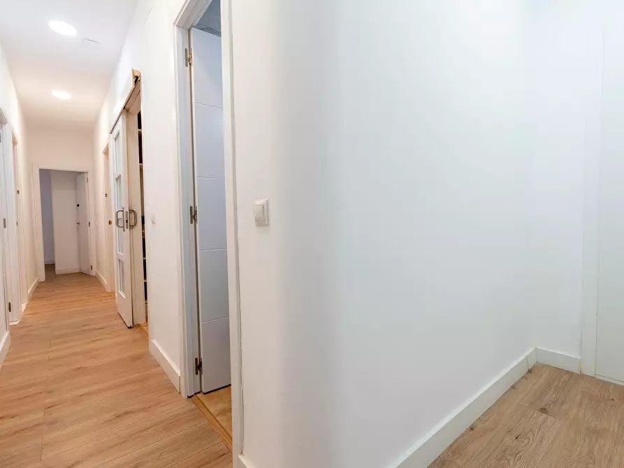 Immagine 7 di Camera in affitto  in Calle de Santa Engracia a Madrid