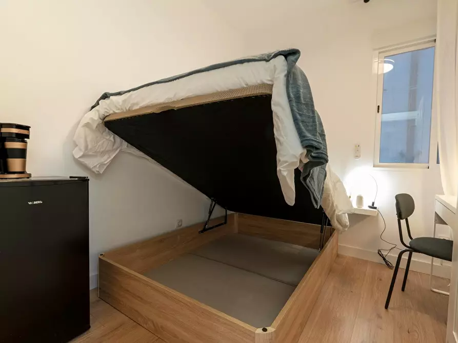 Immagine 6 di Camera in affitto  in Calle de Santa Engracia a Madrid