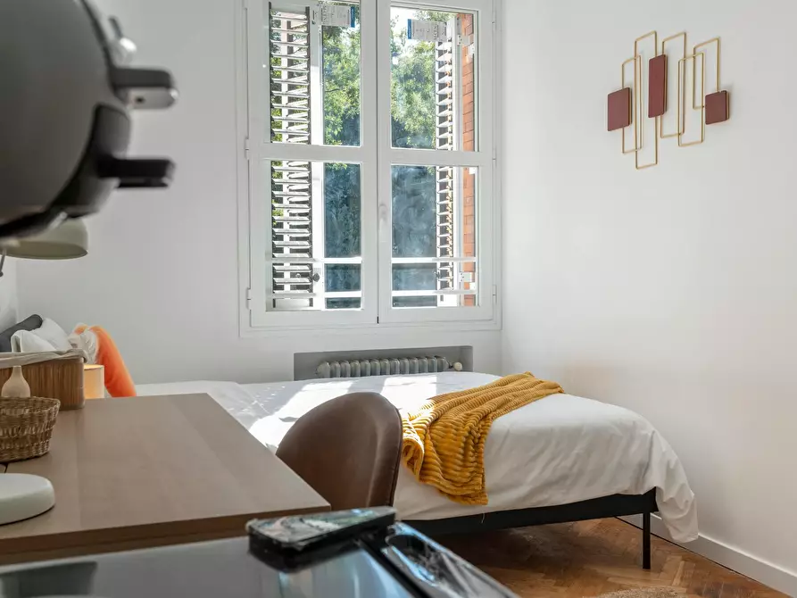 Immagine 4 di Camera in affitto  in Calle de Segovia a Madrid