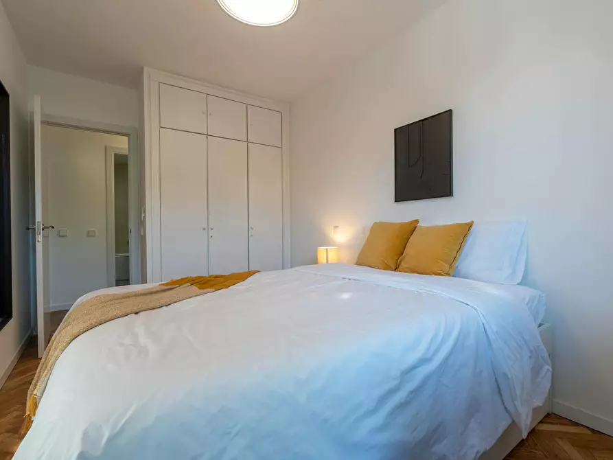 Immagine 3 di Camera in affitto  in Calle de Segovia a Madrid