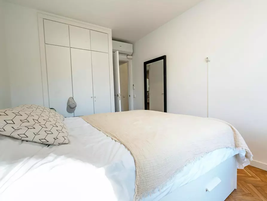 Immagine 3 di Camera in affitto  in Calle de Segovia a Madrid