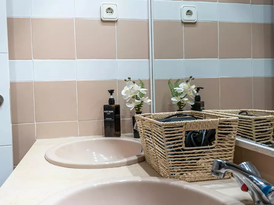 Immagine 9 di Camera in affitto  in Calle de Segovia a Madrid