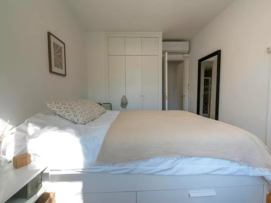 Immagine 2 di Camera in affitto  in Calle de Segovia a Madrid