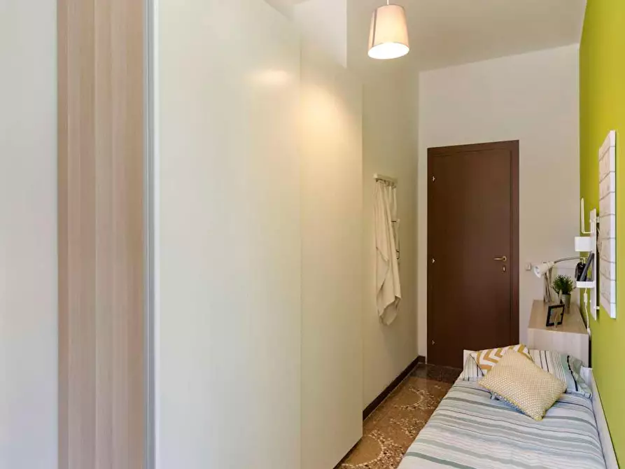 Immagine 1 di Camera in affitto  in Viale Giovanni Vicini a Bologna