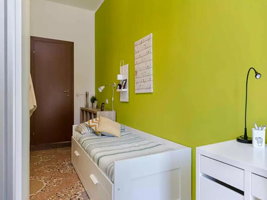 Immagine 5 di Camera in affitto  in Viale Giovanni Vicini a Bologna