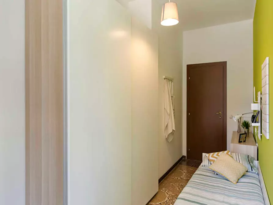 Immagine 6 di Camera in affitto  in Viale Giovanni Vicini a Bologna