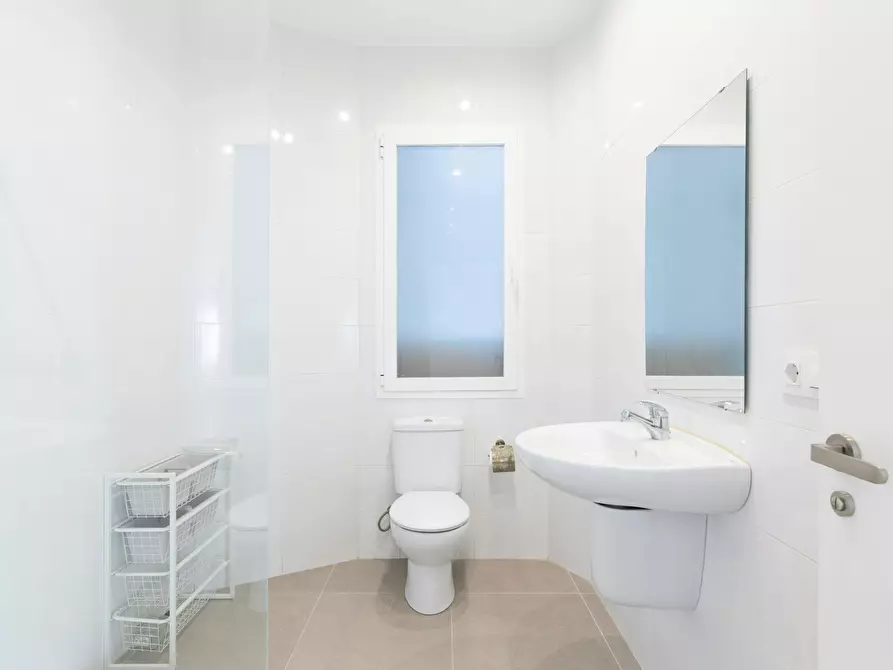 Immagine 4 di Camera in affitto  in Carrer de Guillem de Castro a Valencia