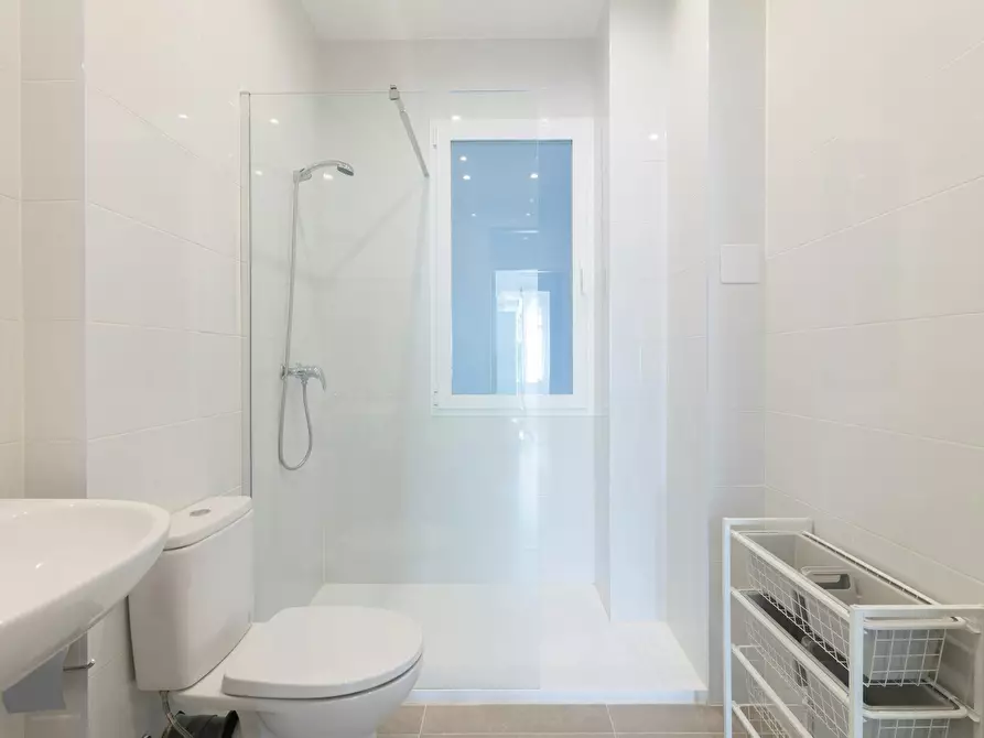 Immagine 3 di Camera in affitto  in Carrer de Guillem de Castro a Valencia