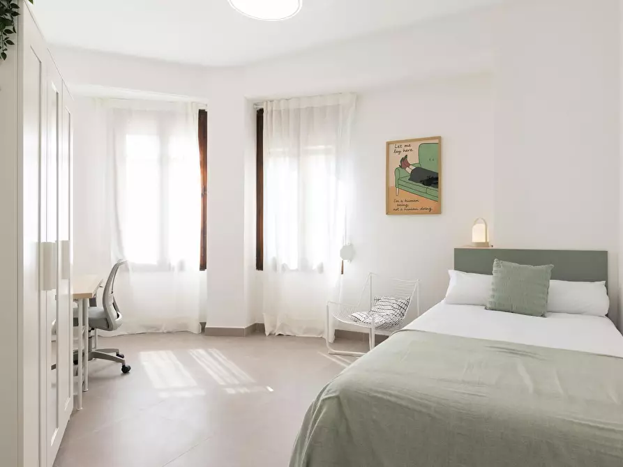 Immagine 1 di Camera in affitto  in Carrer de Guillem de Castro a Valencia