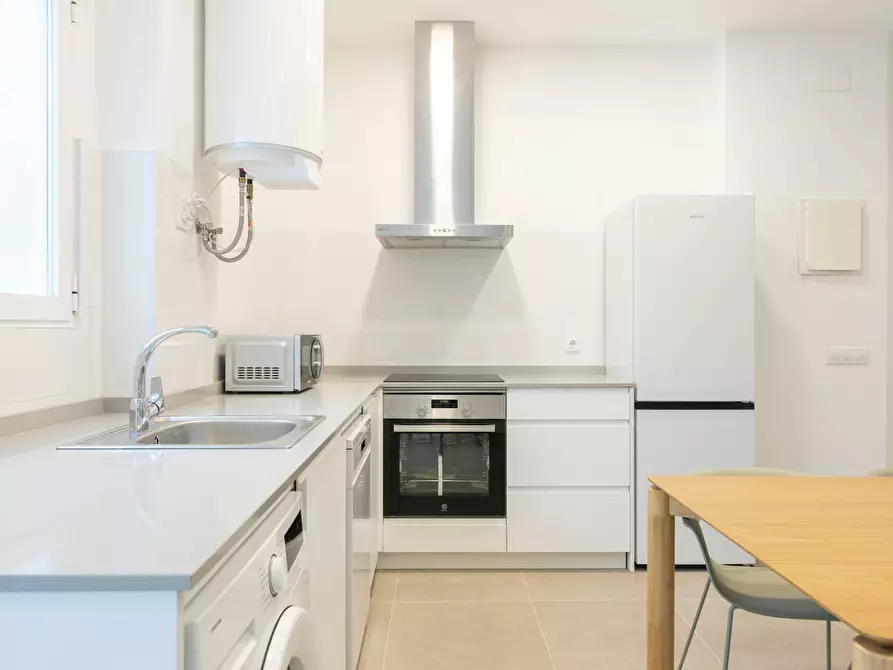 Immagine 7 di Camera in affitto  in Carrer de Guillem de Castro a Valencia