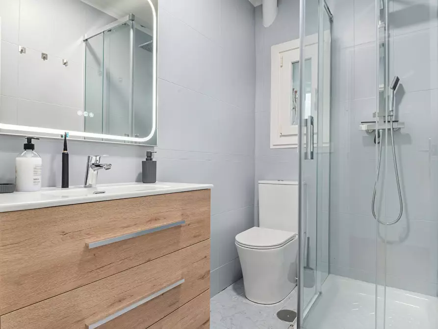 Immagine 4 di Camera in affitto  in Calle General Ros de Olano a Alicante/Alacant