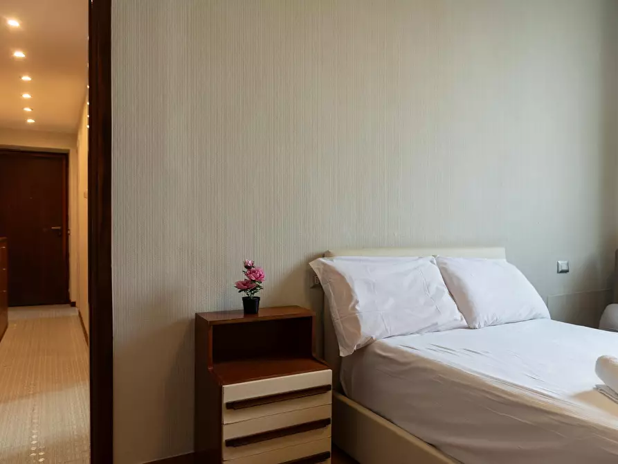 Immagine 9 di Appartamento in affitto  in Viale Puglie a Milano