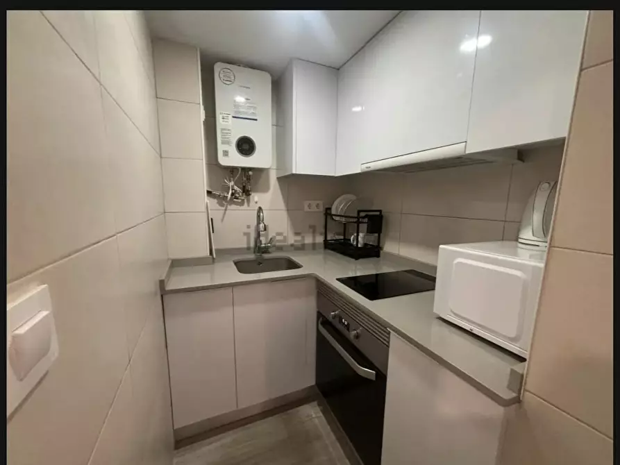 Immagine 9 di Casa indipendente in affitto  in Carrer Elcano a Santa Coloma De Gramenet