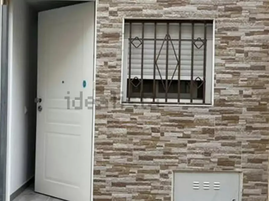 Immagine 2 di Casa indipendente in affitto  in Carrer Elcano a Santa Coloma De Gramenet